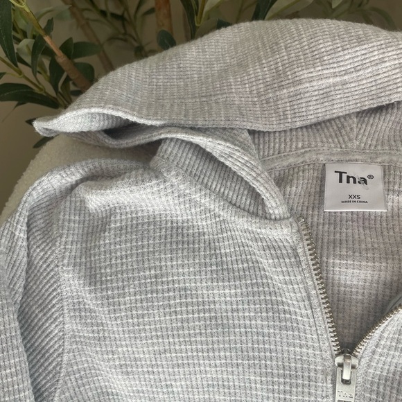 TNA Light Gray Textured HoodieNWOT - Picture 2 of 7